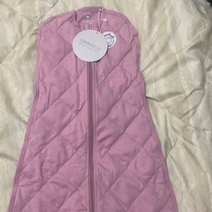 NWT Dreamland Baby Sleep swaddle